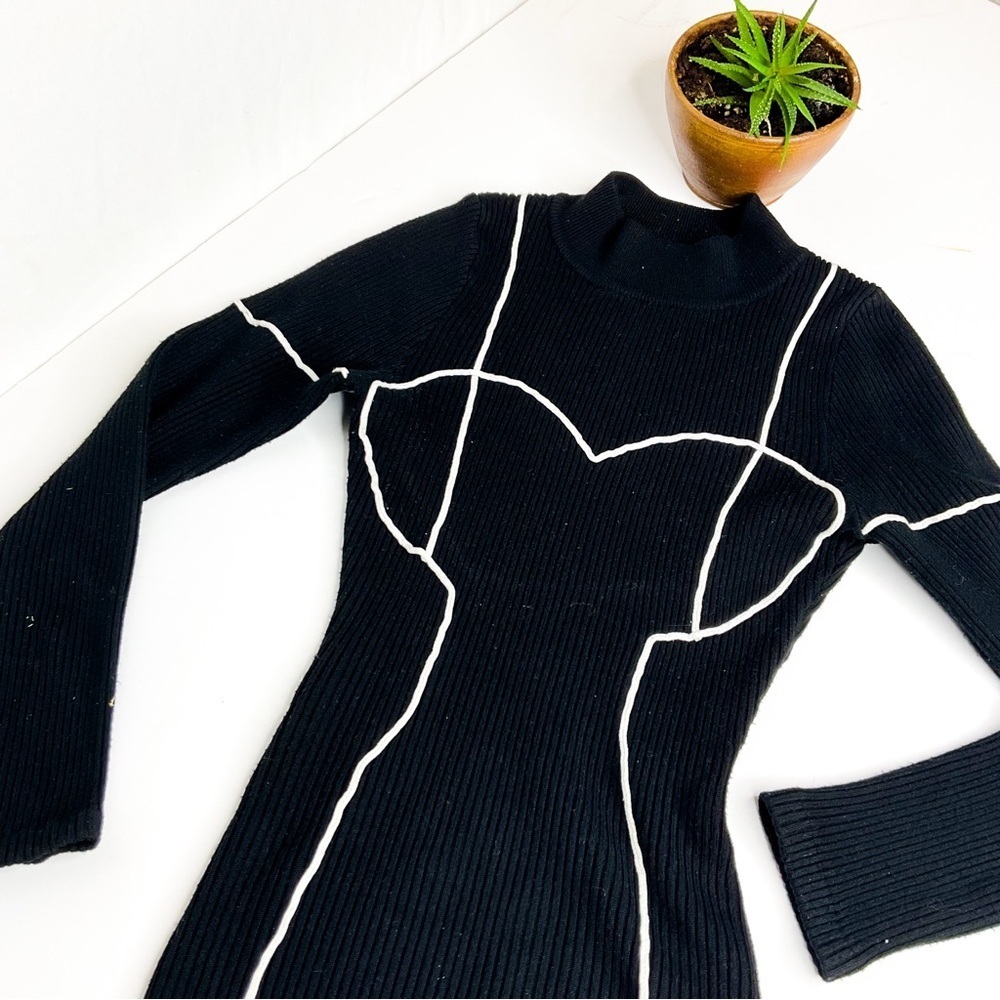 PLT Ski Ribbed Top Black | White Contrast Outline Small
